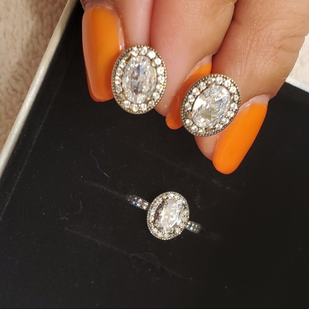 NIB NWOT Pandora ring (size 6) and earrings EUC